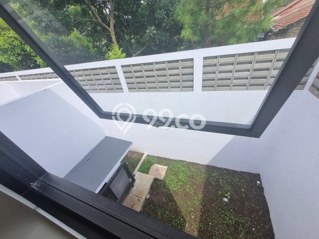 BEST DEAL! Rumah Untuk Investasi di Batununggal, LT 134m2m² Bangunan 116m2m² BEST DEAL! Rumah Untuk Investasi di Batununggal, LT 134m2m² Bangunan 116m2m²