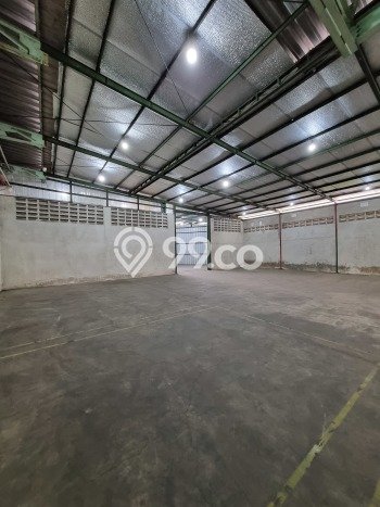 Gudang Dijual di Rancaekek Bandung dengan Luas Bangunan 12200m2 Gudang Dijual di Rancaekek Bandung dengan Luas Bangunan 12200m2