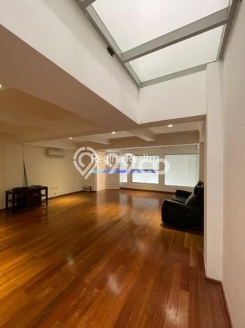 Hunian Elit LB 850m2 Siap Huni Desain Elegan di Pondok Indah, Jakarta Selatan Hunian Elit LB 850m2 Siap Huni Desain Elegan di Pondok Indah, Jakarta Selatan