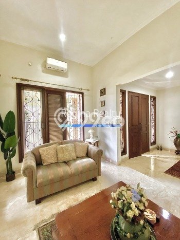 Siap Huni Rumah Mewah 5 Kamar di Cilandak Dekat ke Mana Pun Siap Huni Rumah Mewah 5 Kamar di Cilandak Dekat ke Mana Pun