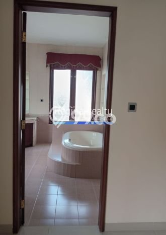 Disewakan! Rumah 5 Kamar Tidur &
4 Kamar Mandi di Pondok Indah, Jakarta Selatan Disewakan! Rumah 5 Kamar Tidur &
4 Kamar Mandi di Pondok Indah, Jakarta Selatan