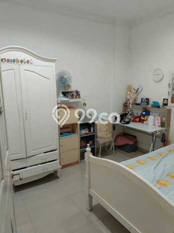 Rumah Elit Modern Tanpa Renovasi di Taman Ratu Jakarta Barat Rumah Elit Modern Tanpa Renovasi di Taman Ratu Jakarta Barat