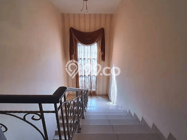 Rumah 5 Kamar Lokasi Nyaman di Pantai Indah Kapuk, Jakarta Utara Rumah 5 Kamar Lokasi Nyaman di Pantai Indah Kapuk, Jakarta Utara
