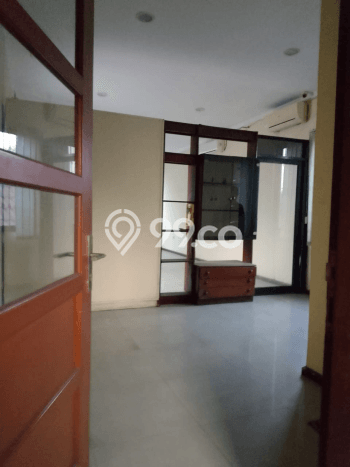 Ruko Disewakan di Area Ramai Kelapa Gading, Jakarta Utara Ruko Disewakan di Area Ramai Kelapa Gading, Jakarta Utara