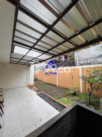 Jarang Ada! Rumah Sewa 4 Kamar Nyaman Siap Huni Cipaku Jarang Ada! Rumah Sewa 4 Kamar Nyaman Siap Huni Cipaku