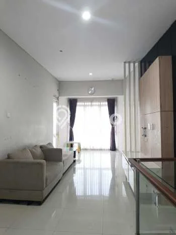 Rumah Disewakan Bandung LT 104m2 LB 100m2 Kawasan Cigadung Rumah Disewakan Bandung LT 104m2 LB 100m2 Kawasan Cigadung