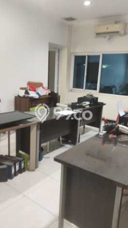 Area Ramai! Gudang Dijual di Genuk untuk Bisnis Luas Bangunan 2200m2 Area Ramai! Gudang Dijual di Genuk untuk Bisnis Luas Bangunan 2200m2