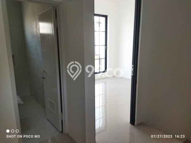 Disewakan! Rumah 3 Kamar Tidur &
2 Kamar Mandi di Babatan, Surabaya Disewakan! Rumah 3 Kamar Tidur &
2 Kamar Mandi di Babatan, Surabaya