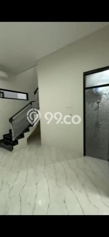 Jual Rumah Bagus Siap Huni LB 118m2 di Rungkut, Surabaya Jual Rumah Bagus Siap Huni LB 118m2 di Rungkut, Surabaya