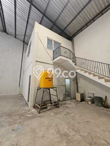 Unit Gudang Paling Strategis di Jabon Sidoarjo dengan LB 330m2 Unit Gudang Paling Strategis di Jabon Sidoarjo dengan LB 330m2