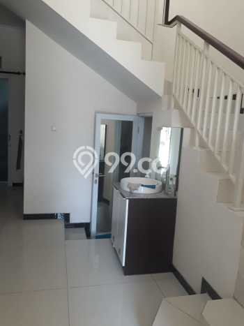 Lokasi terbaik! Rumah siap pakai disewakan di Sukolilo LB 168m2 Lokasi terbaik! Rumah siap pakai disewakan di Sukolilo LB 168m2