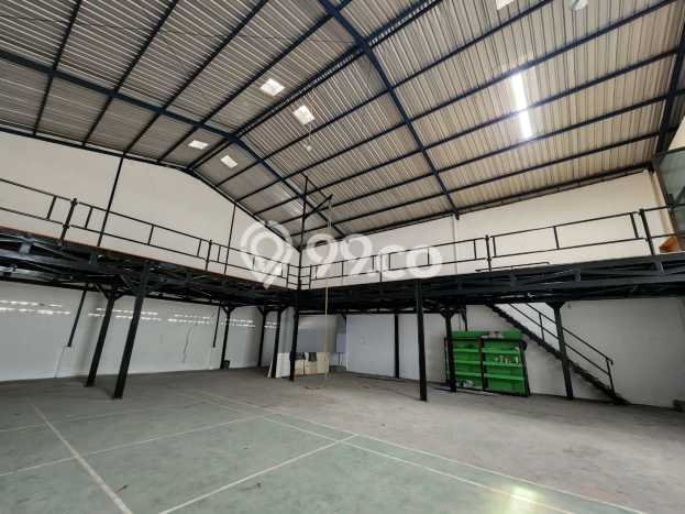 Unit Gudang Paling Strategis di Jabon Sidoarjo dengan LB 330m2 Unit Gudang Paling Strategis di Jabon Sidoarjo dengan LB 330m2