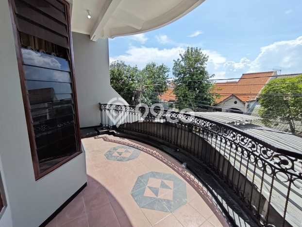 Rumah Minimalis 5 Kamar LT 141m2 di ngagel Rumah Minimalis 5 Kamar LT 141m2 di ngagel
