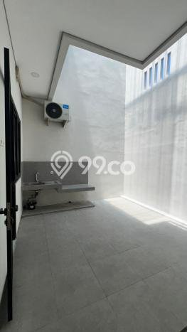 Dijual Hunian Rumah Terawat 3 KT di Kutisari, Surabaya Dijual Hunian Rumah Terawat 3 KT di Kutisari, Surabaya