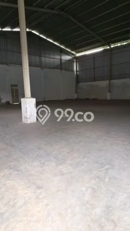 Unit Gudang Paling Strategis di Waru Sidoarjo dengan LB 450m2 Unit Gudang Paling Strategis di Waru Sidoarjo dengan LB 450m2