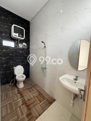 Rumah Luxury Modern Siap Huni di Wisata Bukit Mas Surabaya Rumah Luxury Modern Siap Huni di Wisata Bukit Mas Surabaya
