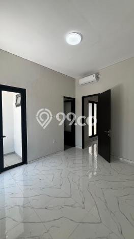 Dijual Hunian Rumah Terawat 3 KT di Kutisari, Surabaya Dijual Hunian Rumah Terawat 3 KT di Kutisari, Surabaya