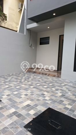 For Sale Rumah 3 Kamar Lokasi Ideal Nyaman dan Strategis di Sukolilo For Sale Rumah 3 Kamar Lokasi Ideal Nyaman dan Strategis di Sukolilo