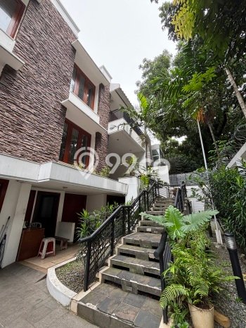Rumah Elit LB 600m2 Siap Pakai Desain Elegan di Pondok Indah, Jakarta Selatan Rumah Elit LB 600m2 Siap Pakai Desain Elegan di Pondok Indah, Jakarta Selatan