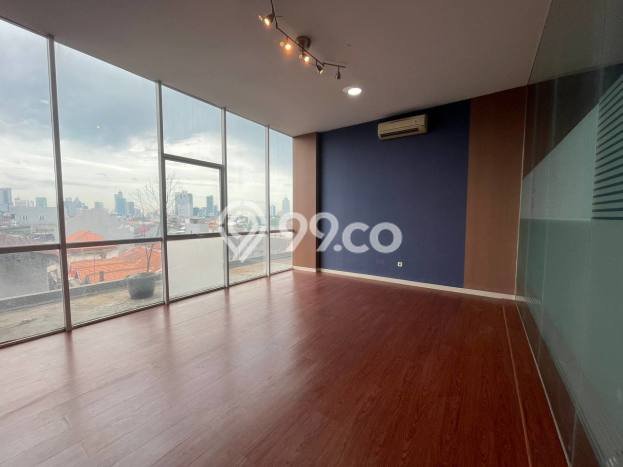 Ruko Dijual di Jakarta Selatan LT 60m2 & LB 210m2 Lokasi Terbaik! Ruko Dijual di Jakarta Selatan LT 60m2 & LB 210m2 Lokasi Terbaik!