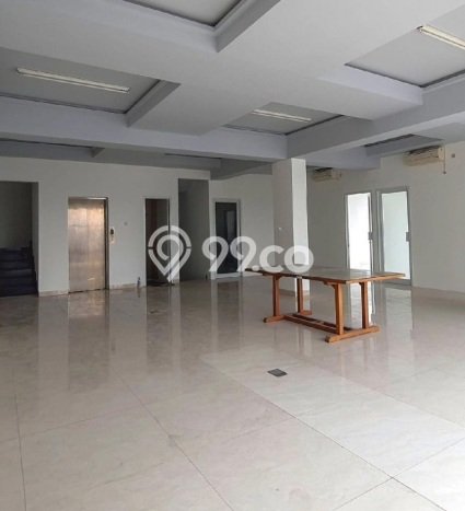 AREA PREMIUM! Ruko Kawasan Kebayoran Lama, Luas 600m2m², Lokasi Strategis AREA PREMIUM! Ruko Kawasan Kebayoran Lama, Luas 600m2m², Lokasi Strategis