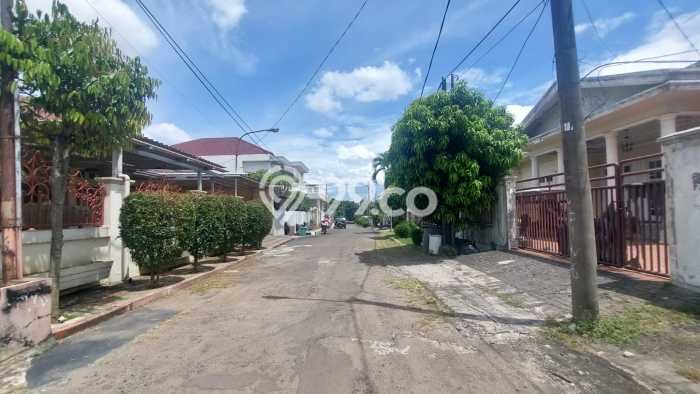 Dijual Tanah di Jakarta Selatan, Luas 121m2 SHM Dijual Tanah di Jakarta Selatan, Luas 121m2 SHM