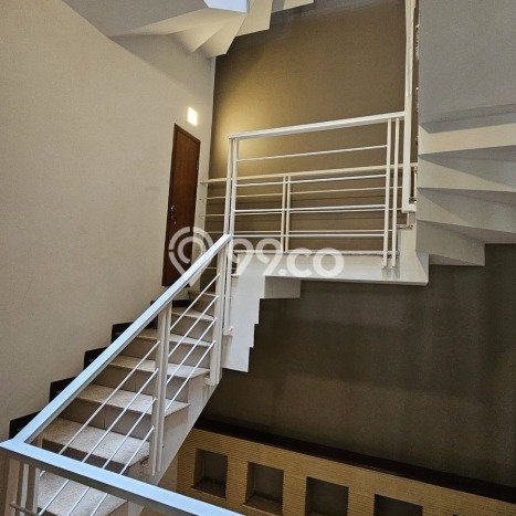KAWASAN BISNIS! Ruko di Muara Karang, Luas 300m², Akses Raya KAWASAN BISNIS! Ruko di Muara Karang, Luas 300m², Akses Raya