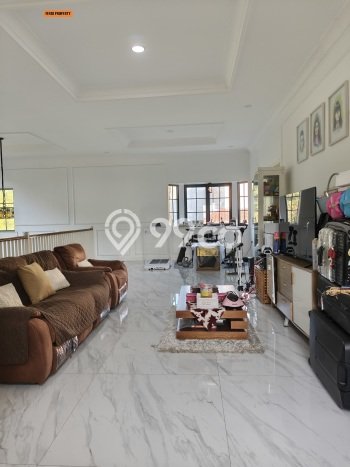 Jual Rumah Mewah Elegan Dengan View Cantik di Citra Grand, Jakarta Timur Jual Rumah Mewah Elegan Dengan View Cantik di Citra Grand, Jakarta Timur