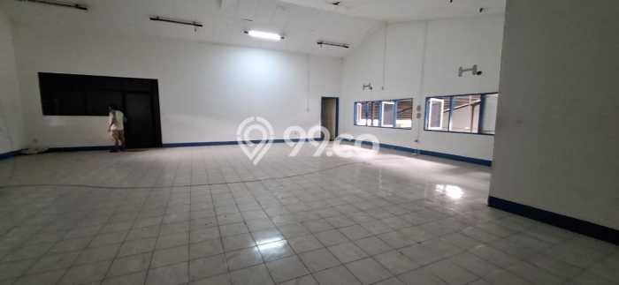 Gudang Dijual di Karang Tengah LT 4900m2, LB 2000m2 untuk Investasi Gudang Dijual di Karang Tengah LT 4900m2, LB 2000m2 untuk Investasi