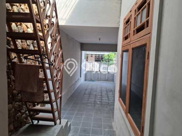 Rumah Mewah Dijual LT 252m2 di Kebayoran Baru, Jakarta Selatan Rumah Mewah Dijual LT 252m2 di Kebayoran Baru, Jakarta Selatan