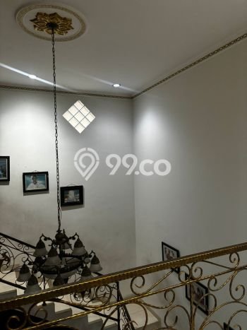 Rumah Luxury Modern Tanpa Renovasi di Ulujami Jakarta Selatan Rumah Luxury Modern Tanpa Renovasi di Ulujami Jakarta Selatan