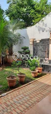 Rumah Luxury Modern Tanpa Renovasi di Ulujami Jakarta Selatan Rumah Luxury Modern Tanpa Renovasi di Ulujami Jakarta Selatan