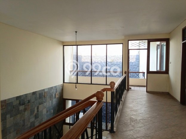 Lokasi terbaik! Rumah siap pakai disewakan di Kebayoran Baru LB 312m2 Lokasi terbaik! Rumah siap pakai disewakan di Kebayoran Baru LB 312m2