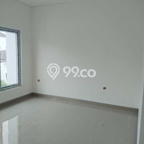 Jual Rumah Mewah Elegan Dengan View Eksklusif di Pluit, Jakarta Utara Jual Rumah Mewah Elegan Dengan View Eksklusif di Pluit, Jakarta Utara