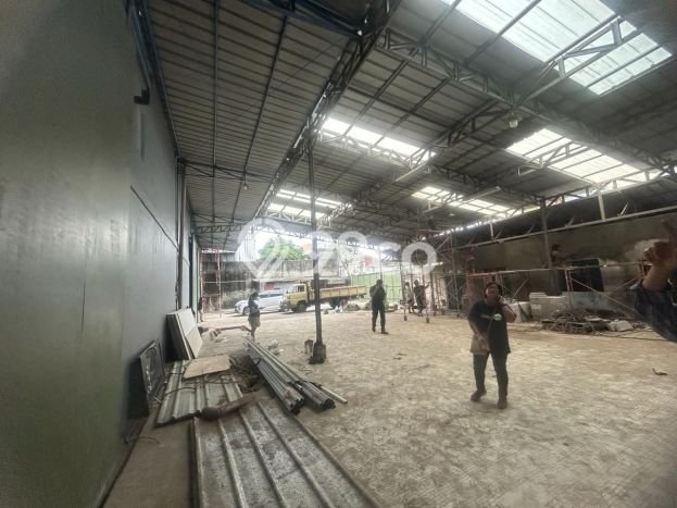 Gudang paling strategis disewakan di Cipondoh Tangerang Gudang paling strategis disewakan di Cipondoh Tangerang