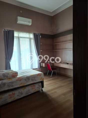 Rumah Elit Modern Tanpa Renovasi di Pondok Gede Jakarta Timur Rumah Elit Modern Tanpa Renovasi di Pondok Gede Jakarta Timur