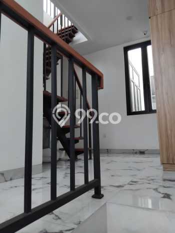Rumah Luxury Modern Tanpa Renovasi di Pantai Indah Kapuk Jakarta Utara Rumah Luxury Modern Tanpa Renovasi di Pantai Indah Kapuk Jakarta Utara