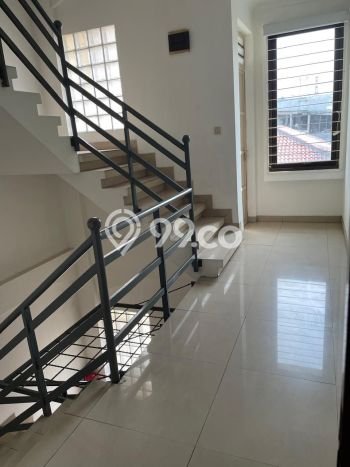 Ruko Dijual di Jakarta Utara LT 90m2 & LB 270m2 Lokasi Terbaik! Ruko Dijual di Jakarta Utara LT 90m2 & LB 270m2 Lokasi Terbaik!