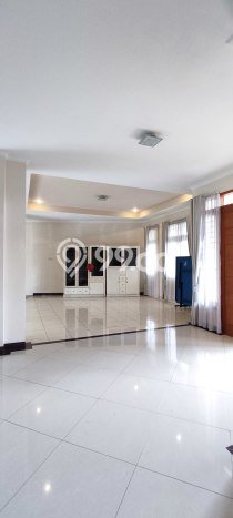 For Sale! Luxury House LT 400m2 Desain Elegan di Bondongan For Sale! Luxury House LT 400m2 Desain Elegan di Bondongan