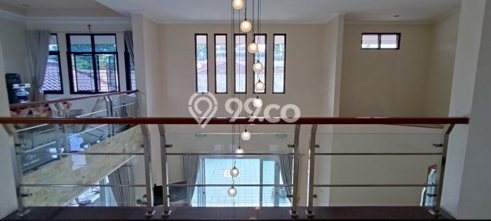 For Sale! Luxury House LT 400m2 Desain Elegan di Bondongan For Sale! Luxury House LT 400m2 Desain Elegan di Bondongan