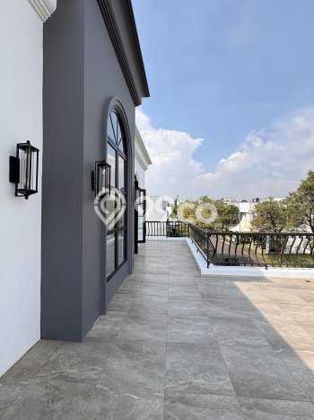 Hunian Elit LB 378m2 Siap Huni Desain Elegan di BSD The Icon, Tangerang Hunian Elit LB 378m2 Siap Huni Desain Elegan di BSD The Icon, Tangerang