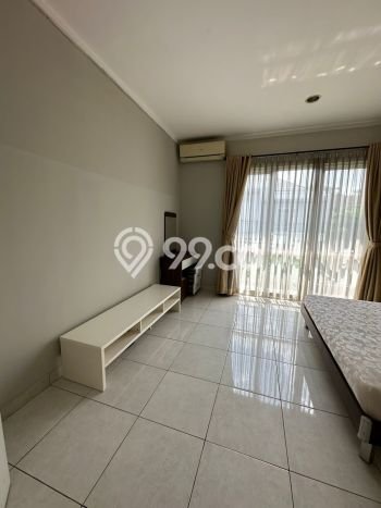 Rumah Mewah LB 185m2 Siap Pakai Desain Elegan di BSD De Park, Tangerang Rumah Mewah LB 185m2 Siap Pakai Desain Elegan di BSD De Park, Tangerang