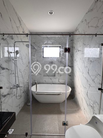 Hunian Elit LB 378m2 Siap Huni Desain Elegan di BSD The Icon, Tangerang Hunian Elit LB 378m2 Siap Huni Desain Elegan di BSD The Icon, Tangerang