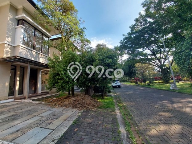 Rumah Mewah LB 92m2 Siap Huni Desain Elegan di BSD Eminent, Tangerang Rumah Mewah LB 92m2 Siap Huni Desain Elegan di BSD Eminent, Tangerang