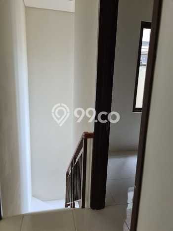 Rumah Modern 3 Kamar LT 60m2 di BSD Green Wich Rumah Modern 3 Kamar LT 60m2 di BSD Green Wich