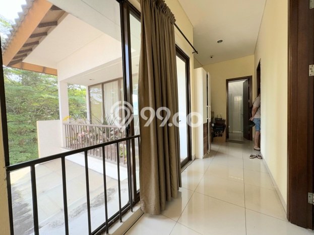 Hunian Mewah LB 270m2 Siap Huni Desain Elegan di BSD De Park, Tangerang Hunian Mewah LB 270m2 Siap Huni Desain Elegan di BSD De Park, Tangerang