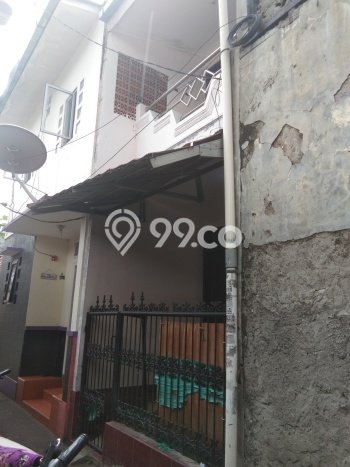 Rumah Luas Asri 3 KT Siap Huni di Kramat Jakarta Pusat Rumah Luas Asri 3 KT Siap Huni di Kramat Jakarta Pusat