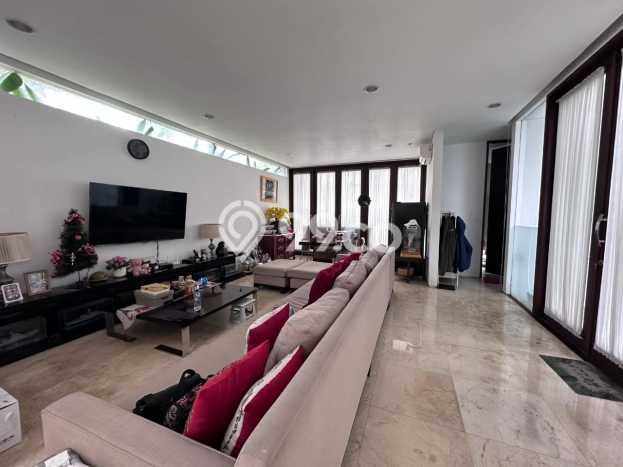 Rumah Luxury Modern Tanpa Renovasi di Kemang Jakarta Selatan Rumah Luxury Modern Tanpa Renovasi di Kemang Jakarta Selatan