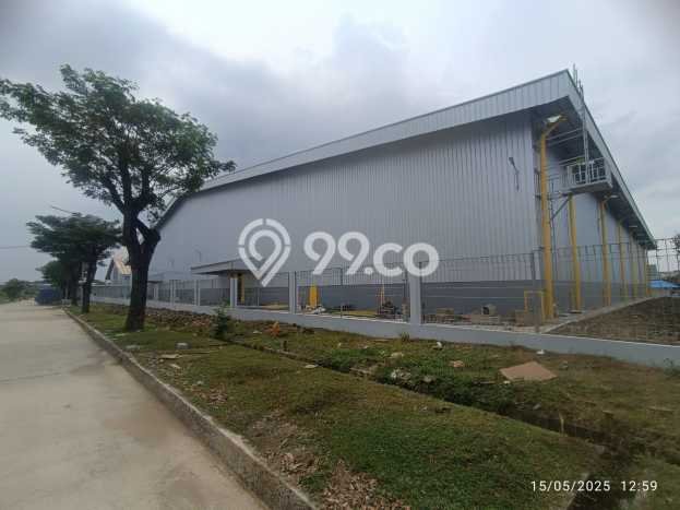 AREA BERKEMBANG! Gudang For Rent di Cikarang Barat, Luas 8112m2m², Siap Bisnis AREA BERKEMBANG! Gudang For Rent di Cikarang Barat, Luas 8112m2m², Siap Bisnis