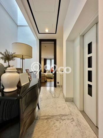 Rumah Elit Modern Tanpa Renovasi di Kemang Jakarta Selatan Rumah Elit Modern Tanpa Renovasi di Kemang Jakarta Selatan